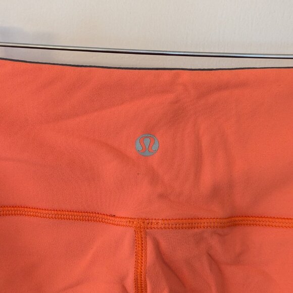 Lululemon Wunder Under Low-Rise 1/2 Tight Full-On Luxtreme 17" - Reversible - 8 - Picture 8 of 10